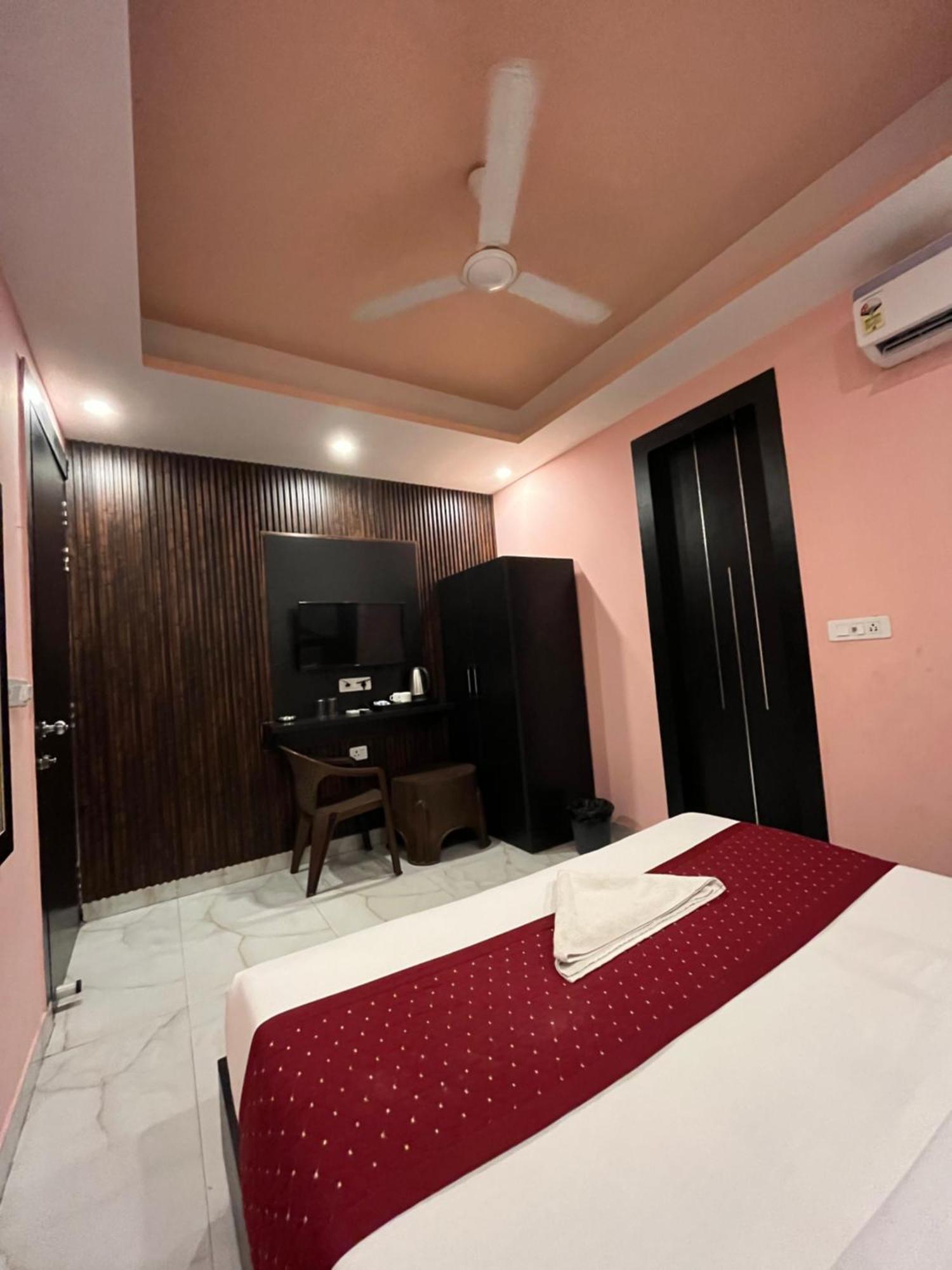 Jupiter Plaza- A Brand Of The Reality Hotel New Delhi Exterior photo